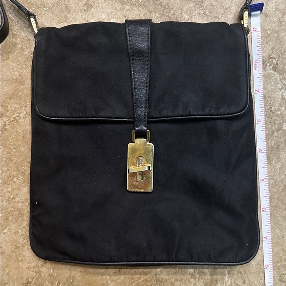 Prada Black Nylon Bag. Made in Italy - Picture 3 of 15